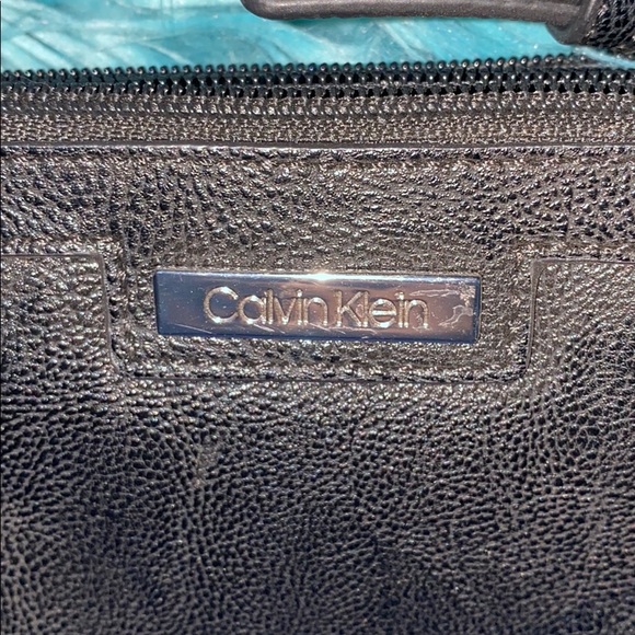 Calvin Klein Crossbody - Picture 2 of 3